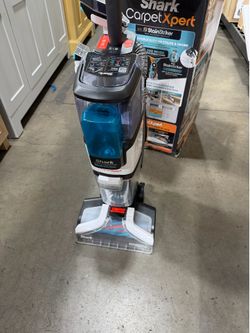 Shark CarpetXpert Upright Deep Carpet Cleaner Corded with StainStriker and Shampooer for Pets in Gray