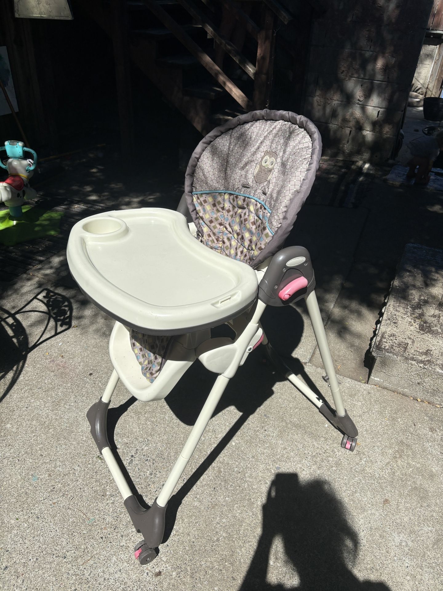 Adjustable High chair