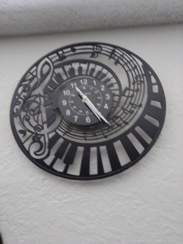 Clock And Tea candle Holders Music