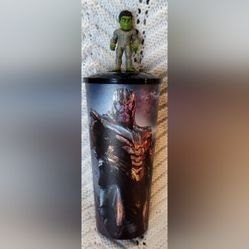 Cinemark Marvel Studios Avenger Endgame 44 Oz Cup with  Hulk Bust Topper Figure 