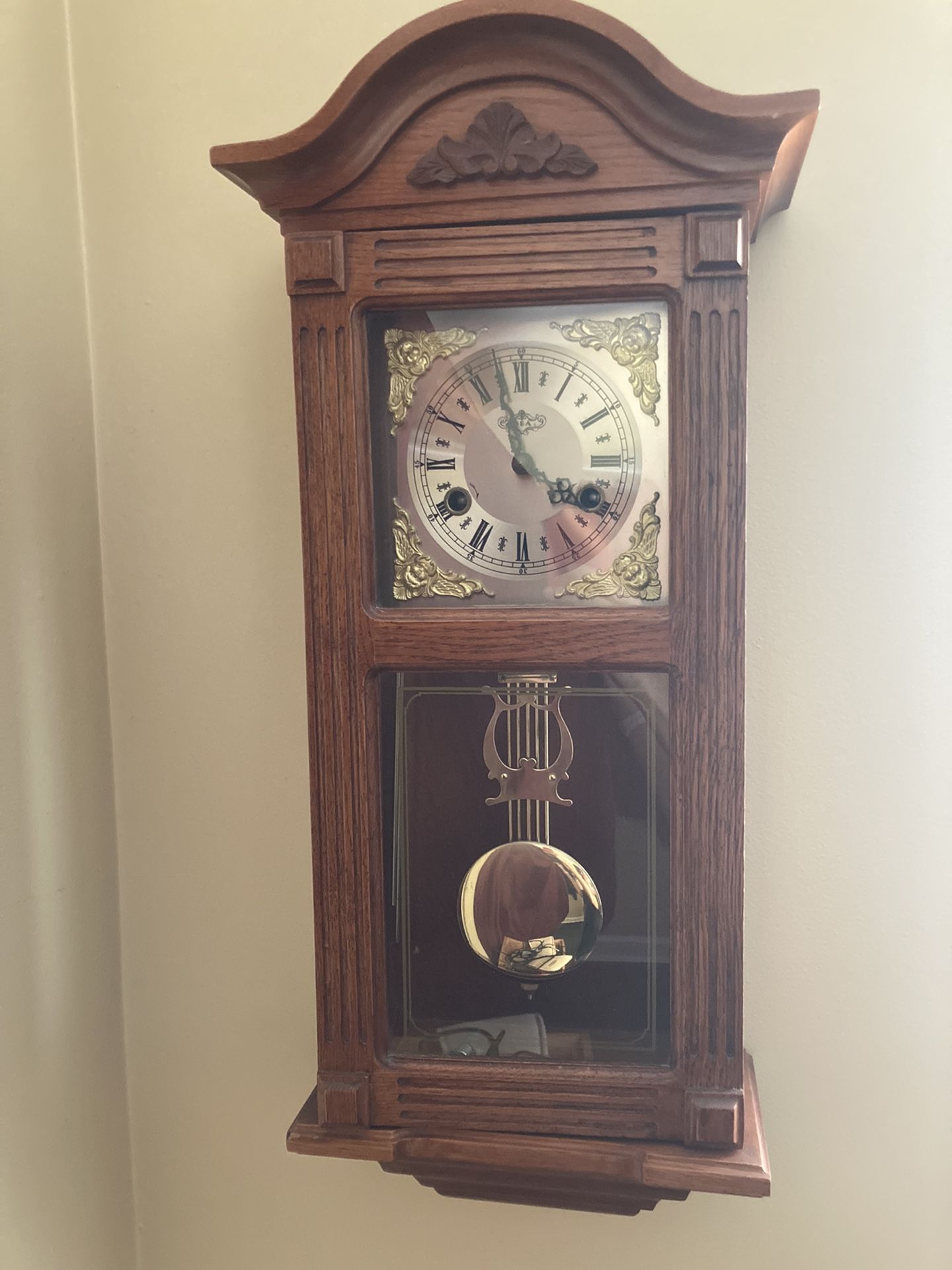 D&A Vintage Pendulum Wall Clock