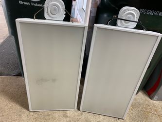 (2) LOUVERSLED MST-2-110-5K Linear high bay LED Light fixtures