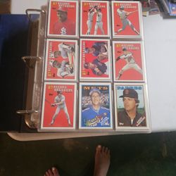 1987 Topps Baseball  Card Couple  Set  In Binder