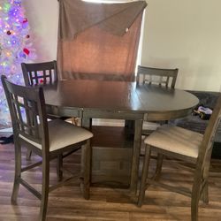 Wood Table With 4 Chairs 
