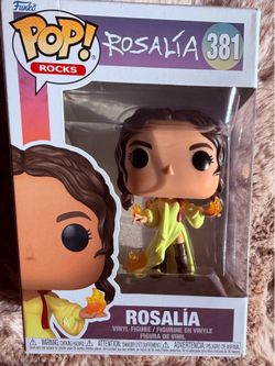 Funko Pop Rocks Rosalía #381 Vinyl Figure
