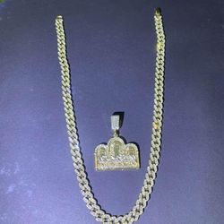 Gold Diamond Chain With Last Supper Pendant