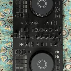 Pioneer DJ Controller - DDJ-FLX4