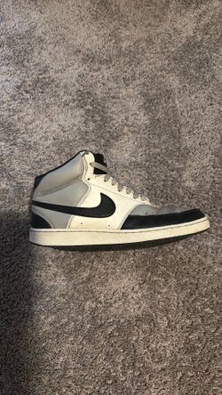 Nike grey black white size 8 men’s