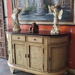 Buffet & Sideboard 