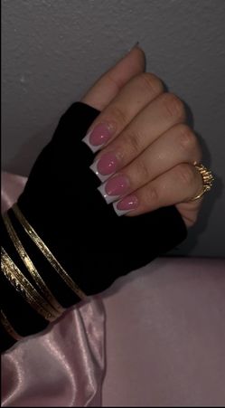 Acrylic nail sets