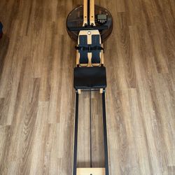 WaterRower Oak Rowing Machine With S4 Monitor