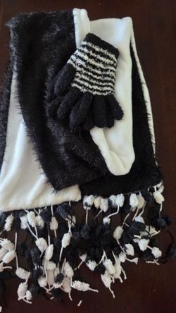 Black and White Winter Scarf and Gloves Set