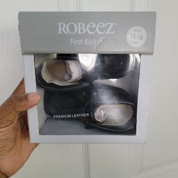 Robeez Boys First Kicks