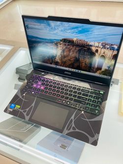 Cyborg MSI NVIDIA RTX 5060 32GB RAM 1TB SSD I7