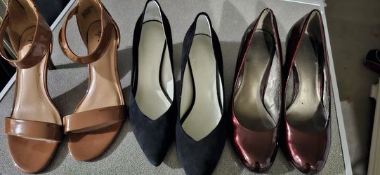 3 Pairs Of Womens Heels 