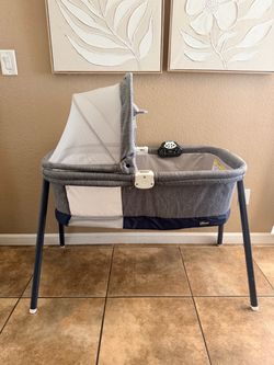 Chicco Baby Bassinet with Canopy