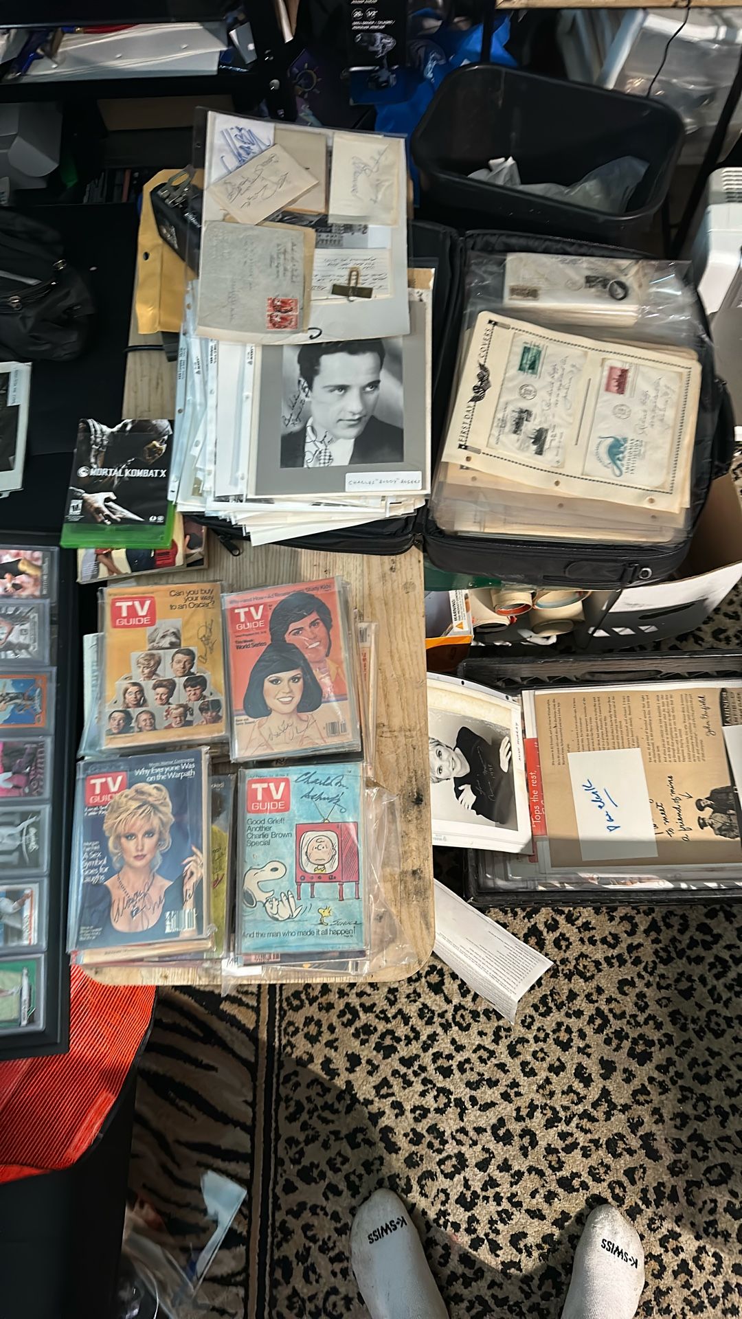 $21000 Sports Cards Vintage Autograph Collection Including Robin Williams On Goodwill Hunting