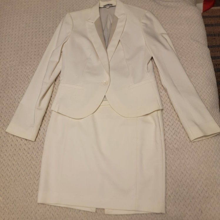 Express suits & pants size 4 