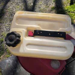 Craftsman gas tank --(DYT4000