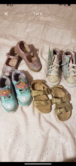 Girls Shoes Size 8 🎀