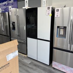 Samsung - Bespoke 29 Cu. Ft. 4-Door Flex French Door Refrigerator with Auto Open Door - White Glass 