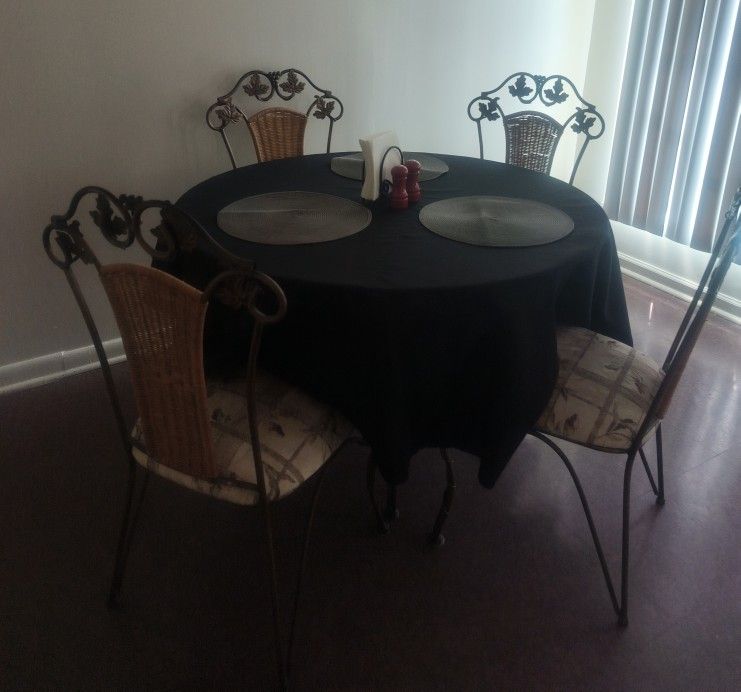 Round Glass Dining Room Table Set 4 Chairs