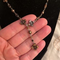 Brown Flowers Dangle Necklace 