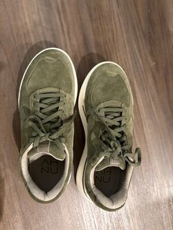 Ahnu women’s sneakers size 8