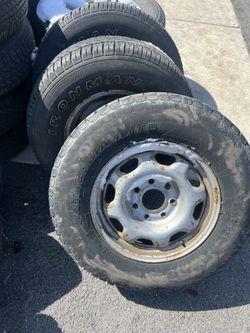 Ford e-series Tires and rims