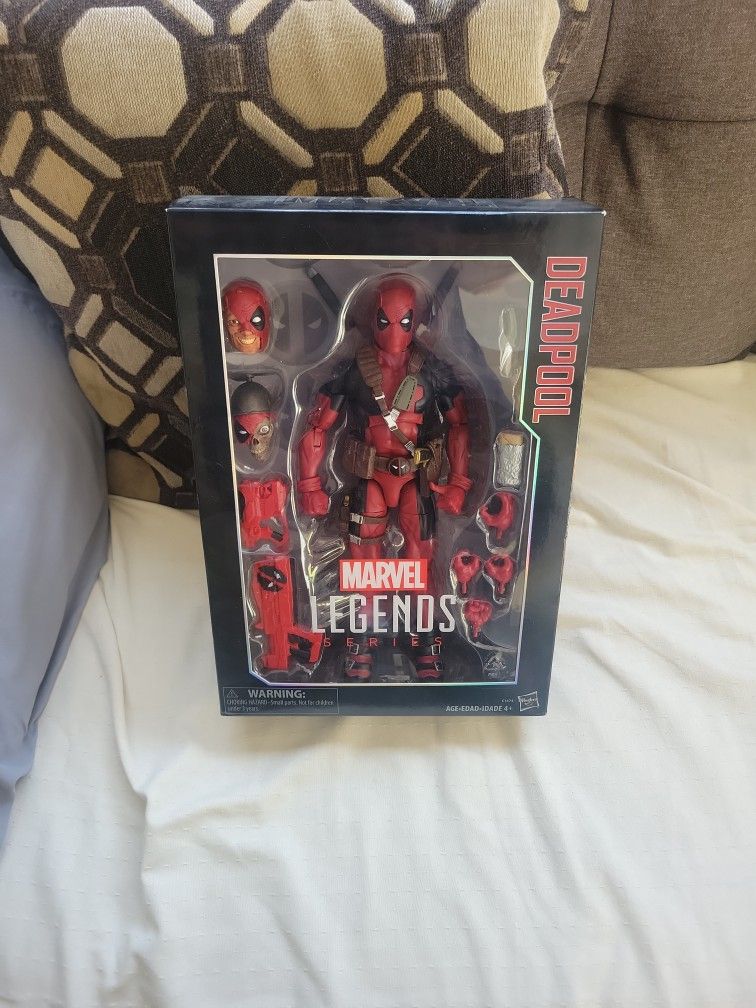 12" Deadpool Action Figure.