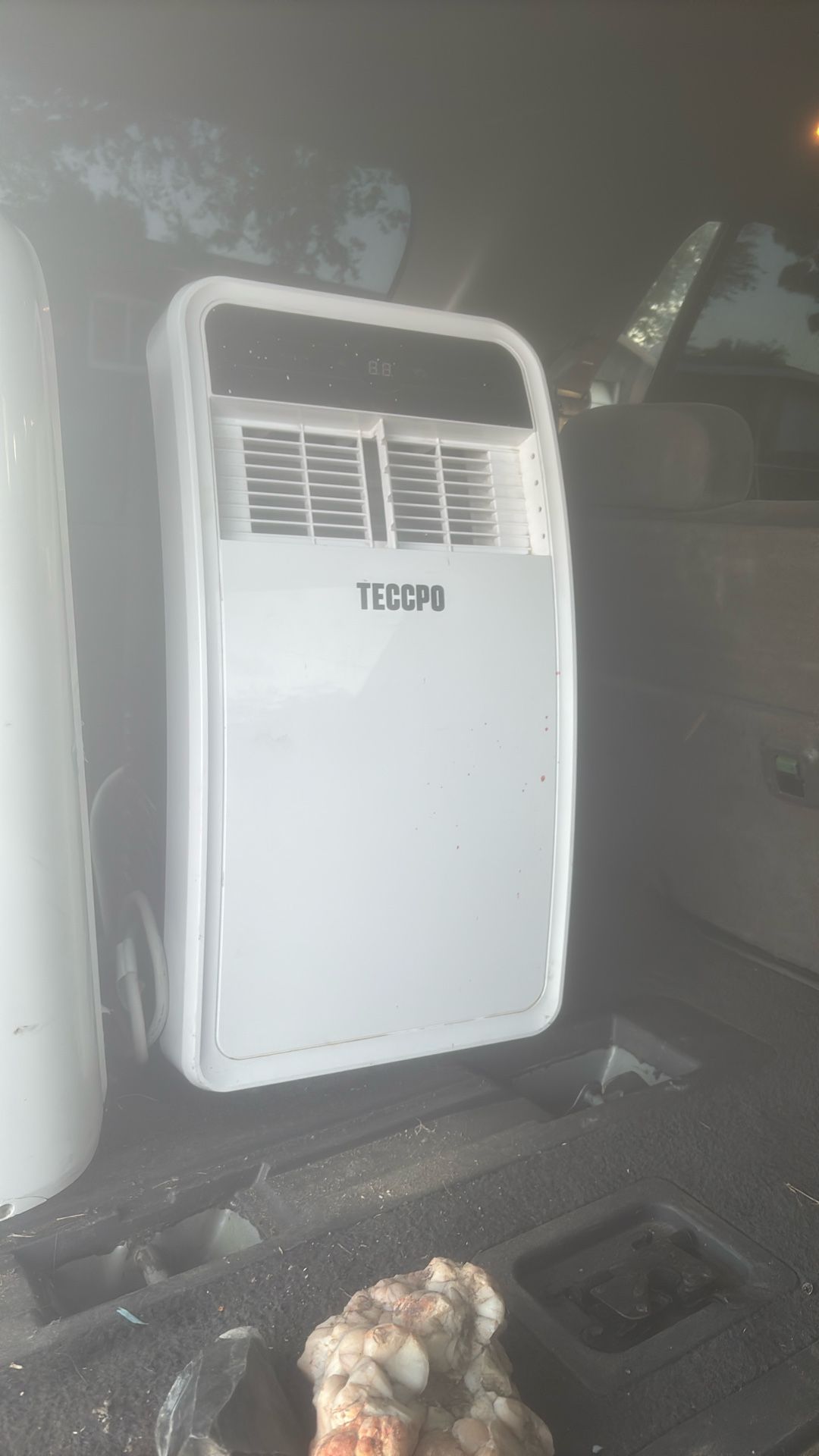 Used AC window unit