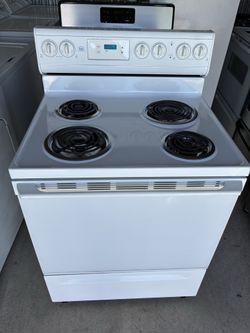 Electric stove, everything works great!