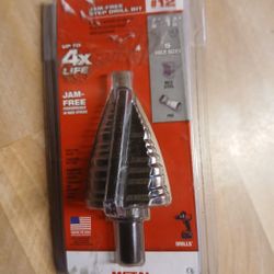 Milwaukee
3/16 in. - 7/8 in. #4 Black Oxide Step Drill Bit (12-Steps)