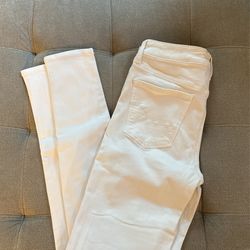 3. American Eagle Jean