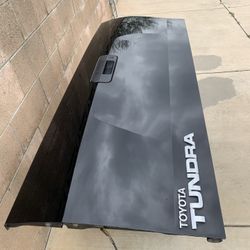 2007-2013 Toyota Tundra Tailgate Black