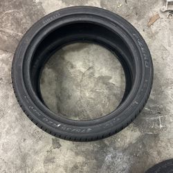 1x Pirelli P Zero 275/35/20