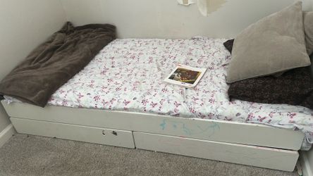 Bank bed