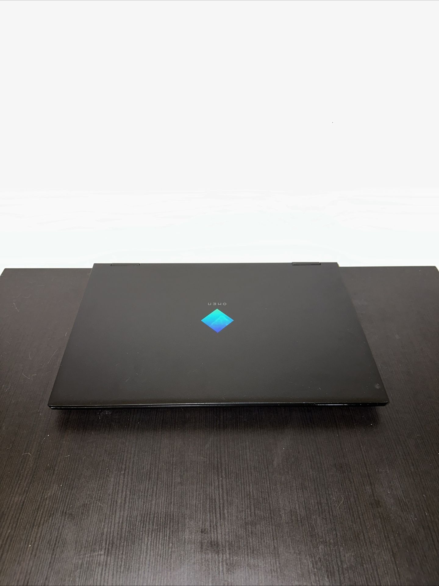 Hp Omen 15t-ek000 i7-10th Gen, 32GB RAM, 256 SSD RGB Keyboard