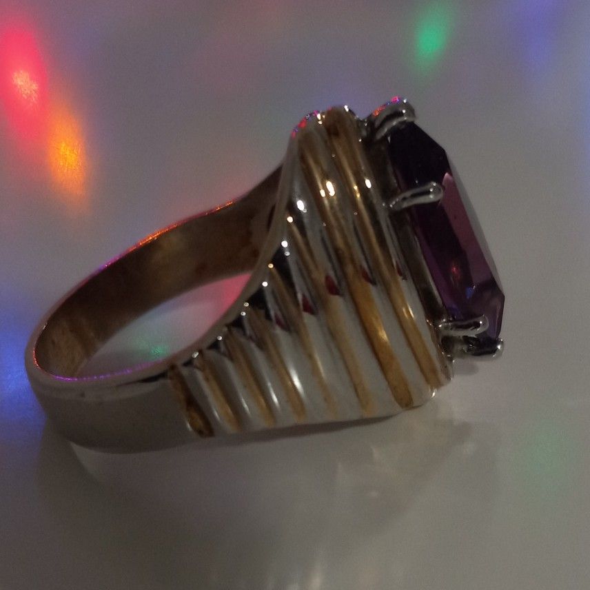 Vintage Ring. Nice