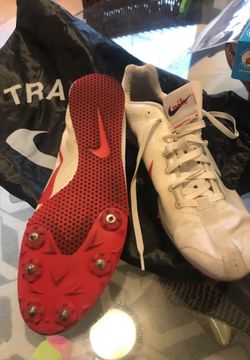 Men’s track and field shoes