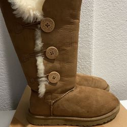 Uggs Boots Women Size 8