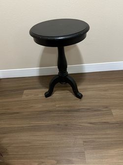 Black Round Wood Pedestal Accent Table