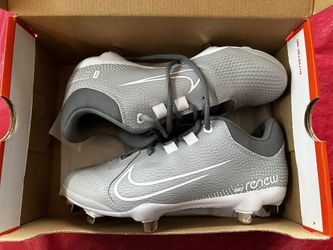 Women’s Softball Cleats