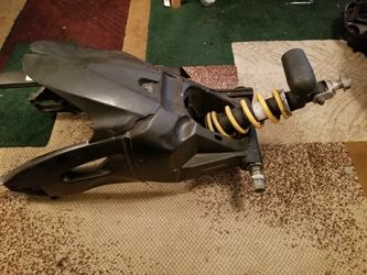 06/07 suzuki gsxr 600/750 rear swingarm with shock