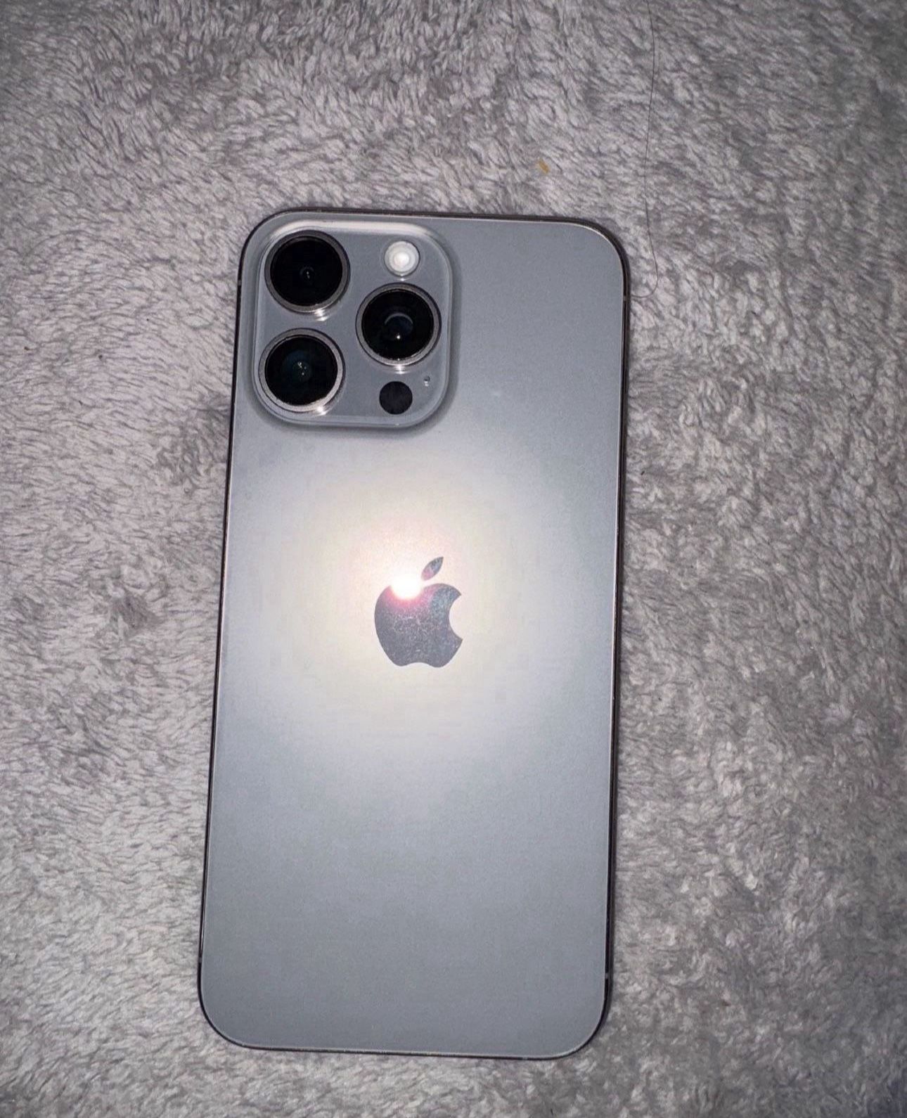 Apple iPhone 15 Pro Max 256 GB