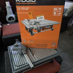 RIDGID 6.5-Amp 7 in. Blade Corded  Wet Tile Saw
