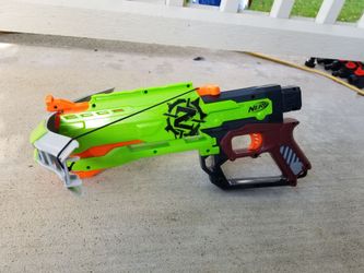Nerf zombie strike cross bow(no darts)