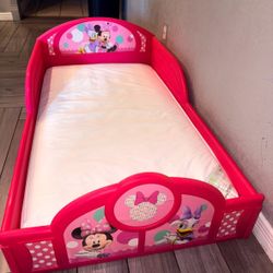minnie mouse toddler bed with mattress included 