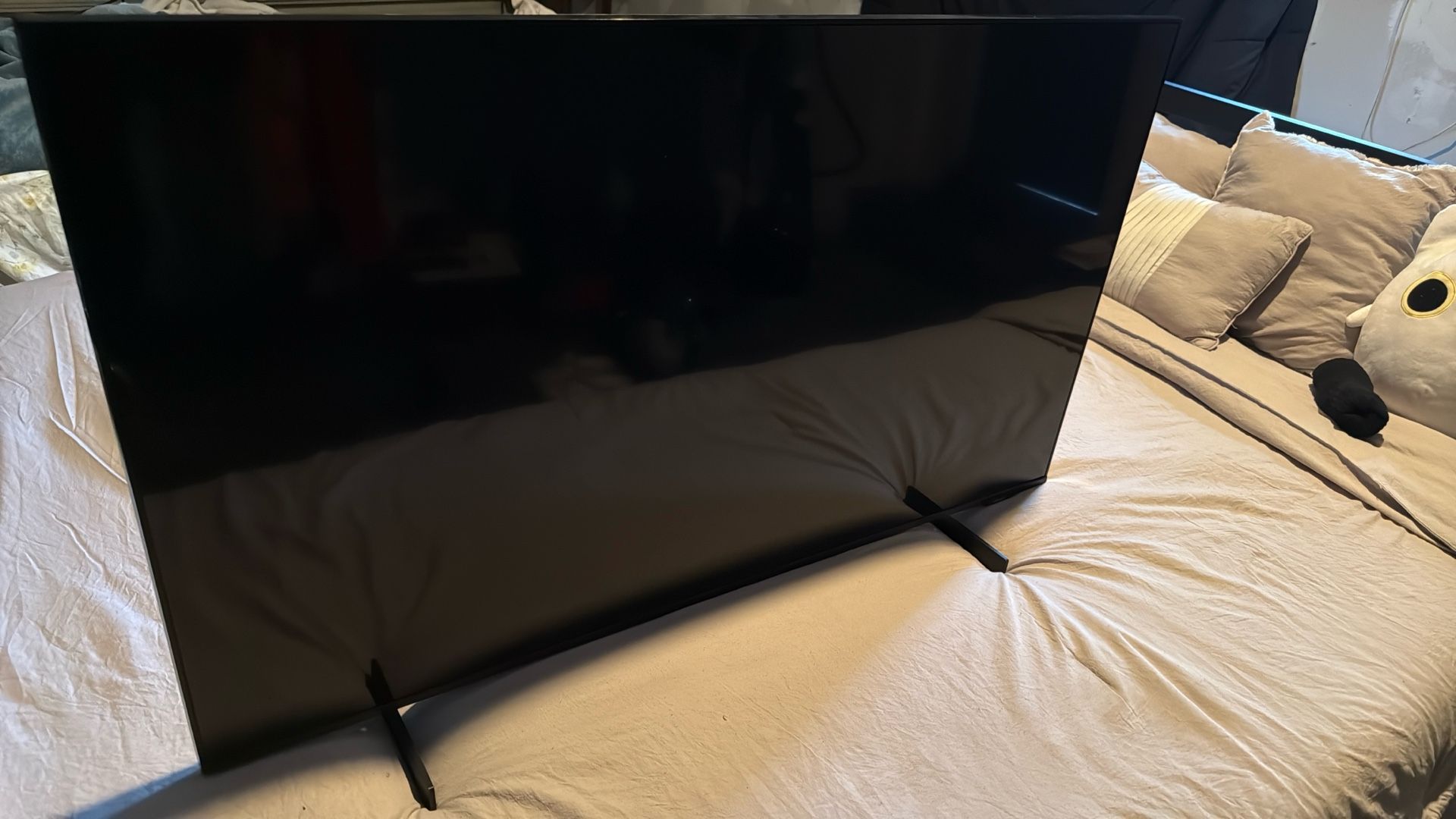 Samsung - 43" Class 8000 Series LED 4K UHD Smart Tizen TV