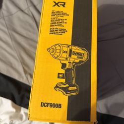 Dewalt 20V MAX Cordless 1/2 in. Impact Wrench (Tool Only)